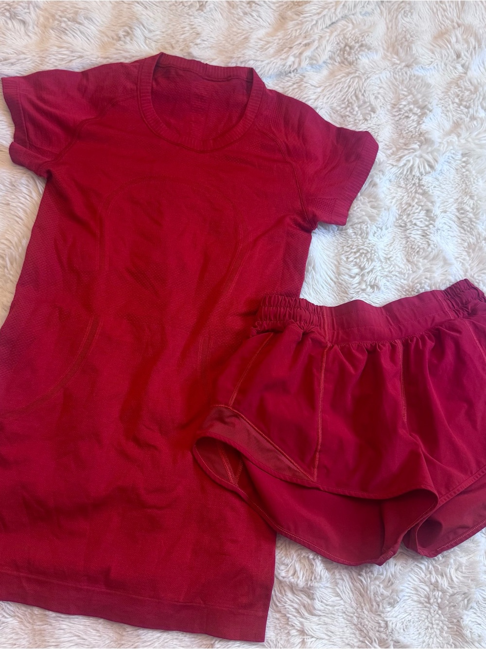 Red lululemon bundle set
